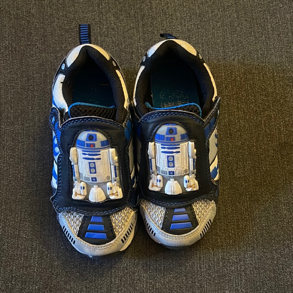 R2-D2 light up boys shoes